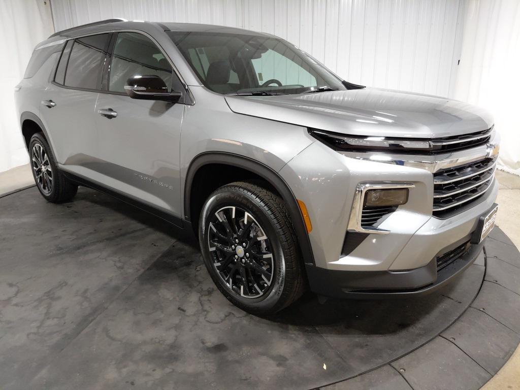 new 2026 Chevrolet Traverse car, priced at $47,195