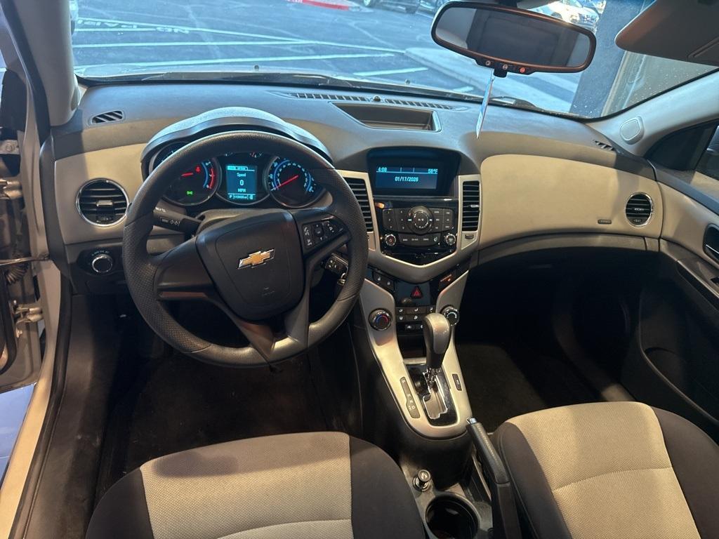 used 2014 Chevrolet Cruze car, priced at $9,350