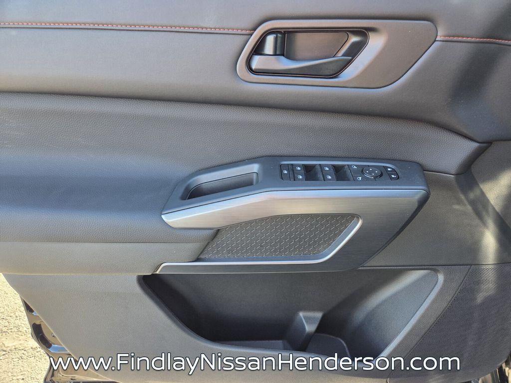 new 2026 Nissan Pathfinder car, priced at $43,670