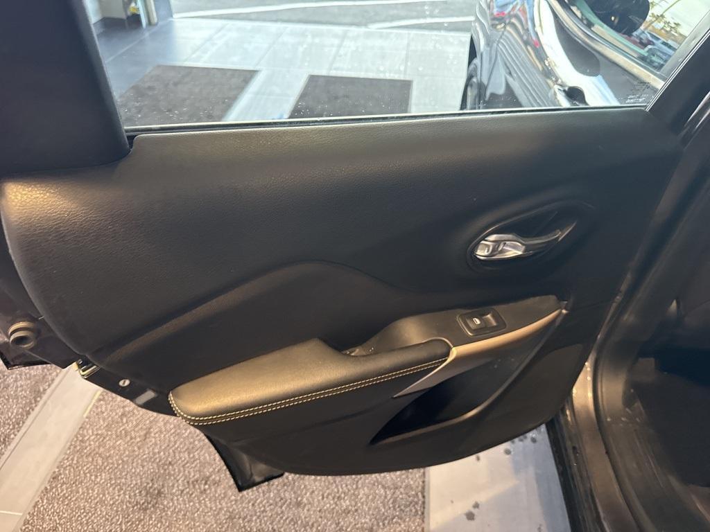used 2018 Jeep Cherokee car, priced at $14,249