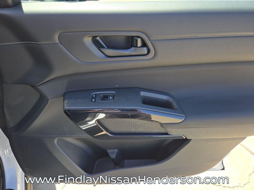 new 2026 Nissan Pathfinder car, priced at $40,073