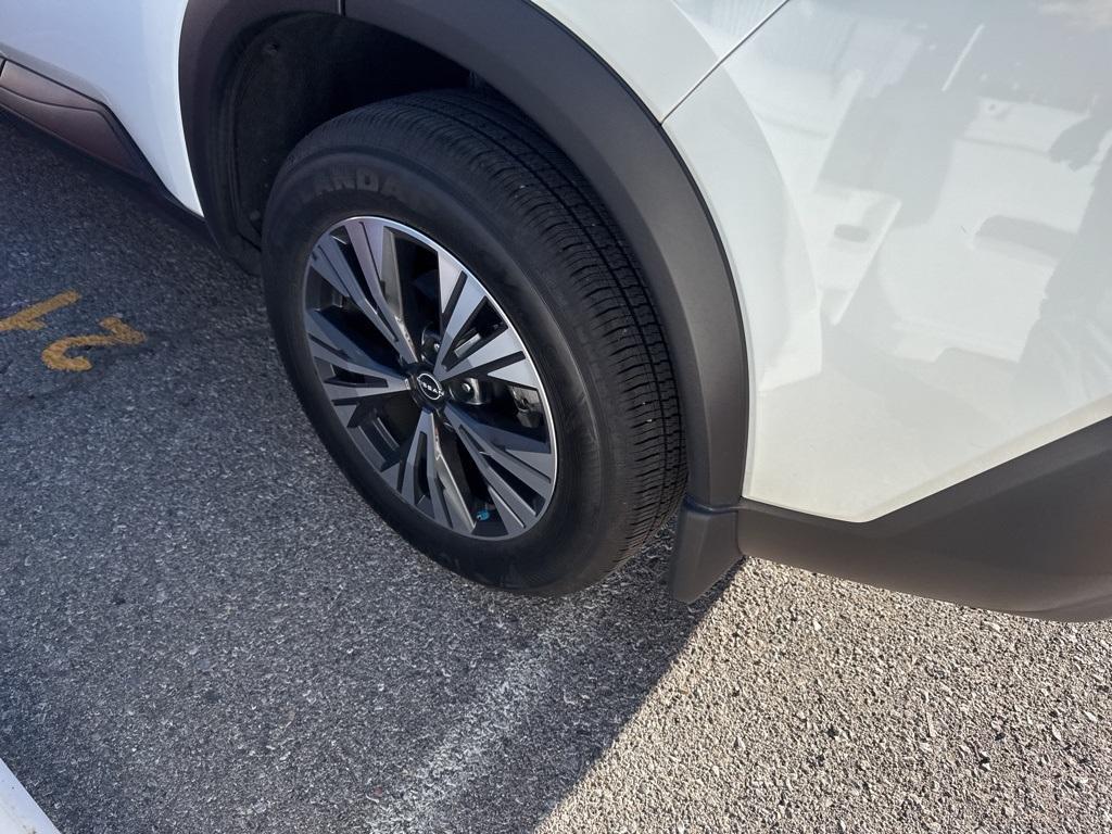 used 2023 Nissan Rogue car, priced at $18,984