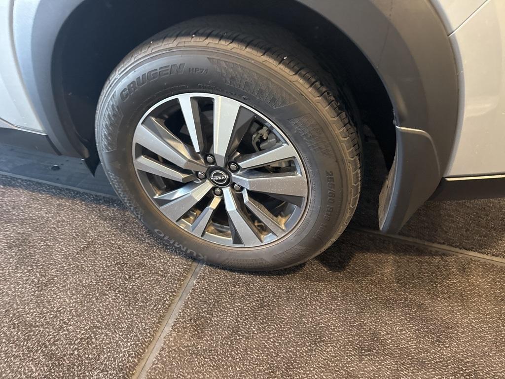 used 2024 Nissan Pathfinder car, priced at $30,984