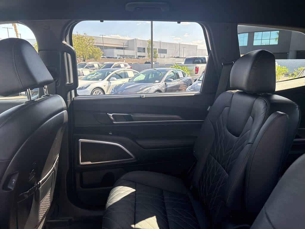 used 2023 Kia Telluride car, priced at $37,483