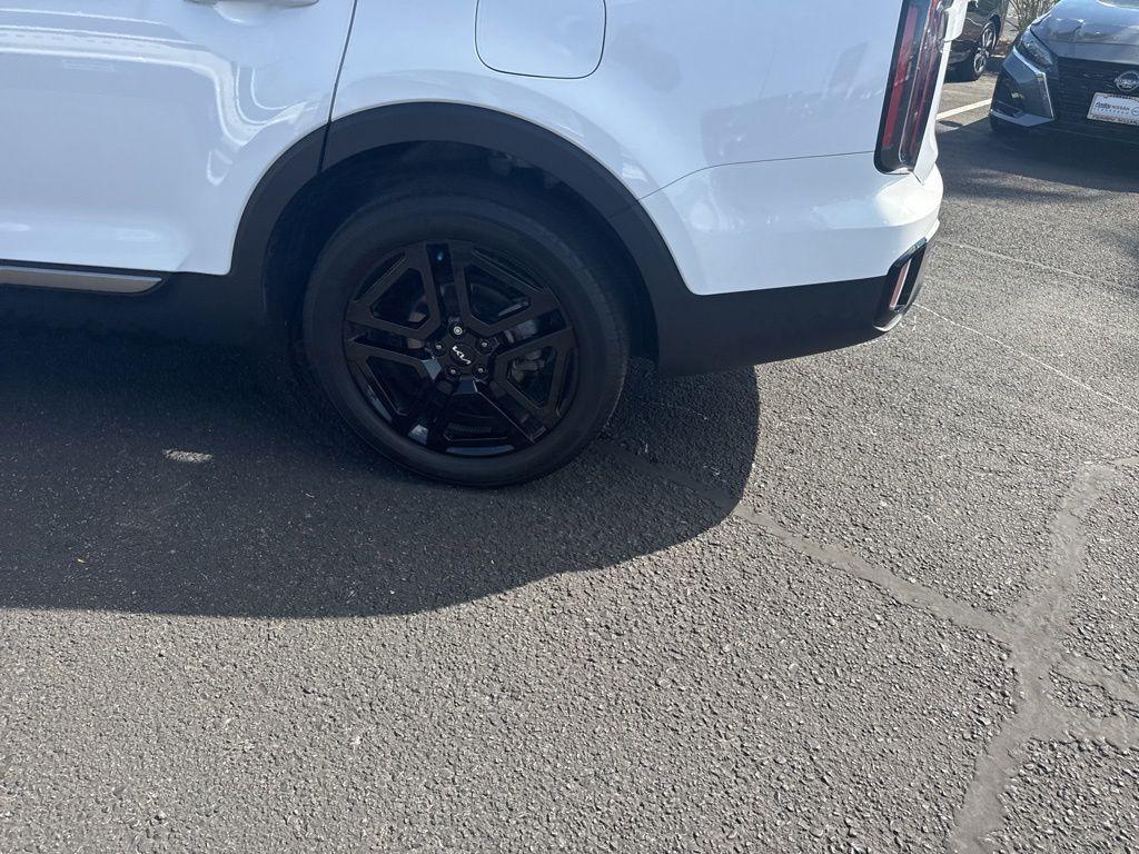 used 2023 Kia Telluride car, priced at $37,483