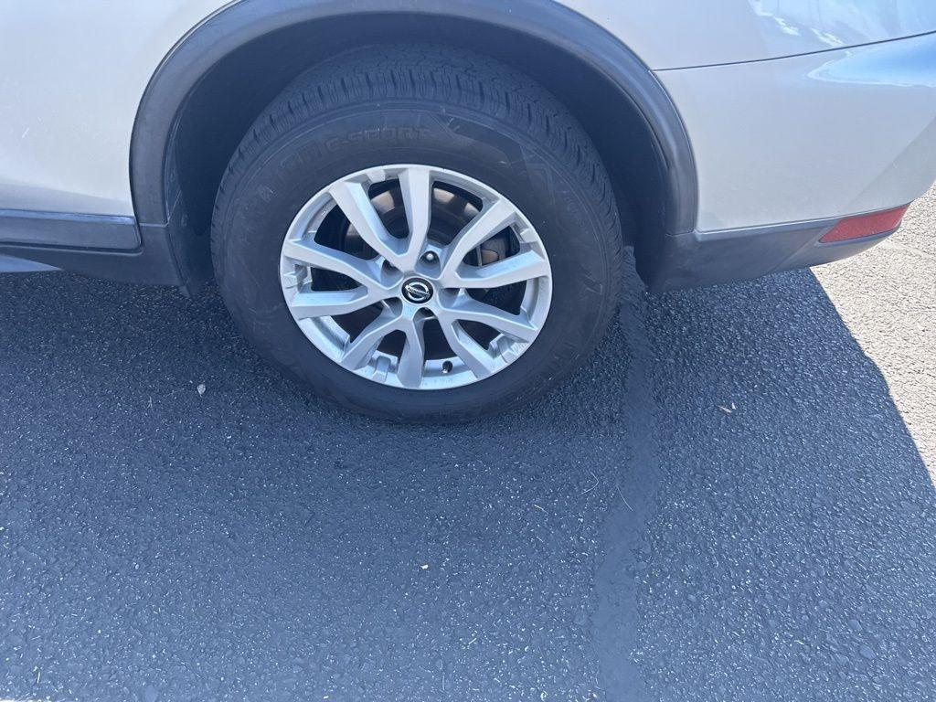 used 2020 Nissan Rogue car, priced at $17,984