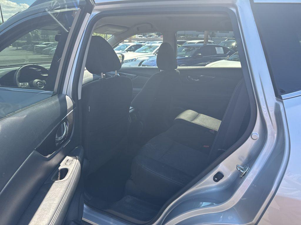 used 2020 Nissan Rogue car, priced at $17,984