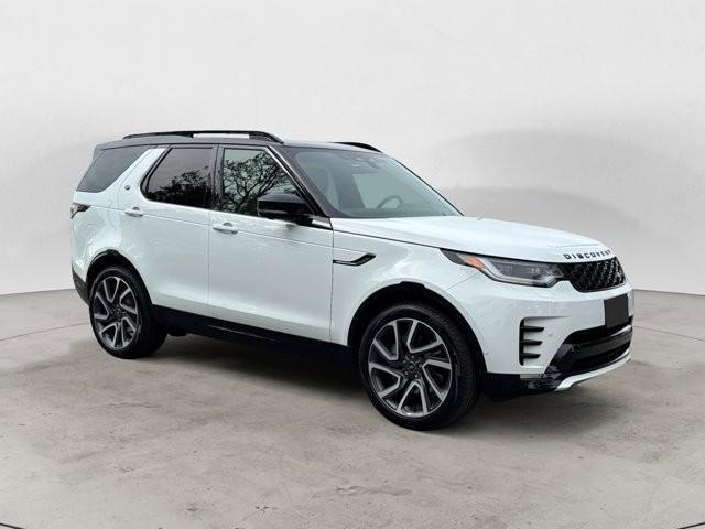new 2025 Land Rover Discovery car, priced at $71,995