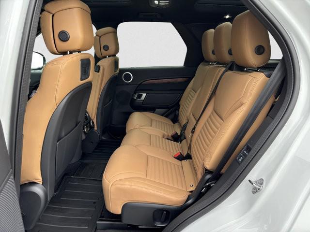 new 2025 Land Rover Discovery car, priced at $71,995