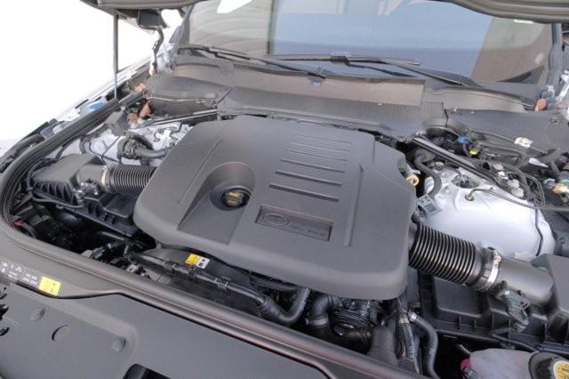 new 2025 Land Rover Discovery car, priced at $73,995