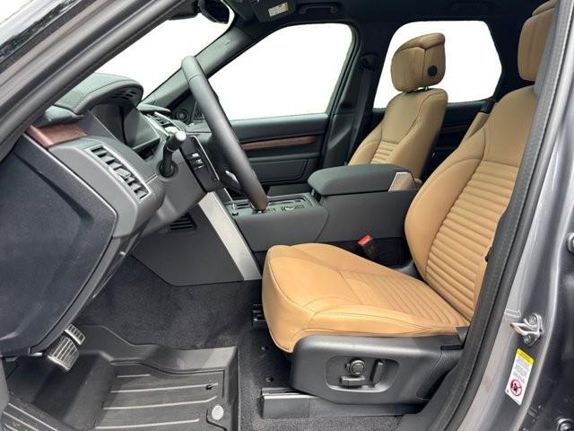new 2025 Land Rover Discovery car, priced at $74,995