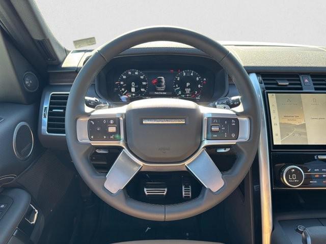 new 2025 Land Rover Discovery car, priced at $78,995