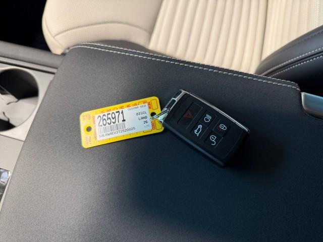 new 2026 Land Rover Discovery car, priced at $82,176