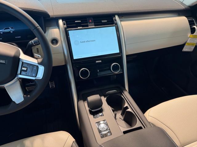 new 2026 Land Rover Discovery car, priced at $82,176