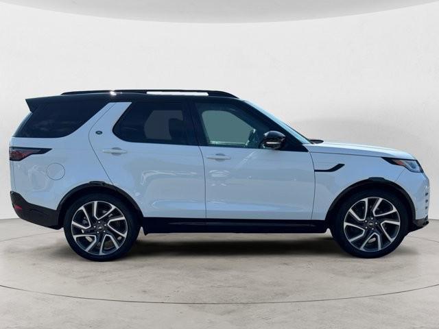 new 2025 Land Rover Discovery car, priced at $78,518