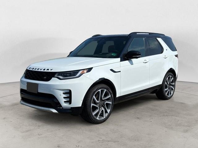 new 2025 Land Rover Discovery car, priced at $78,518