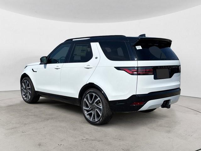 new 2025 Land Rover Discovery car, priced at $78,518