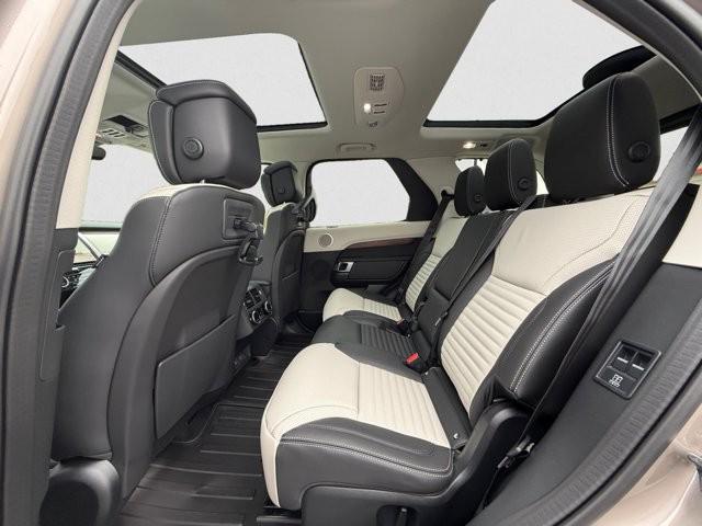 new 2026 Land Rover Discovery car, priced at $78,041