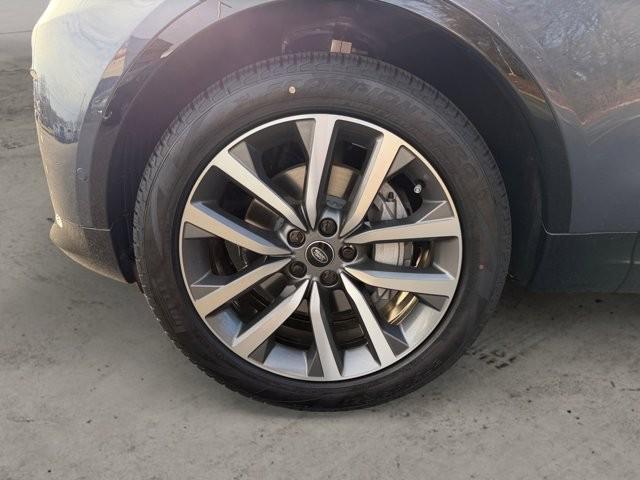 new 2026 Land Rover Discovery car, priced at $78,041