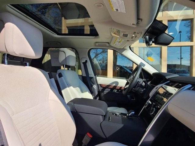 new 2024 Land Rover Discovery car, priced at $49,995