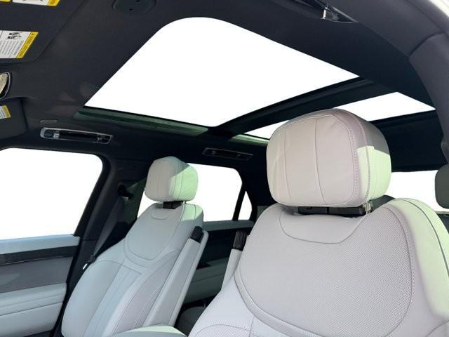 new 2025 Land Rover Range Rover Sport car, priced at $87,995