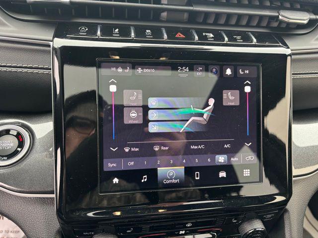 used 2022 Jeep Grand Cherokee car, priced at $31,774