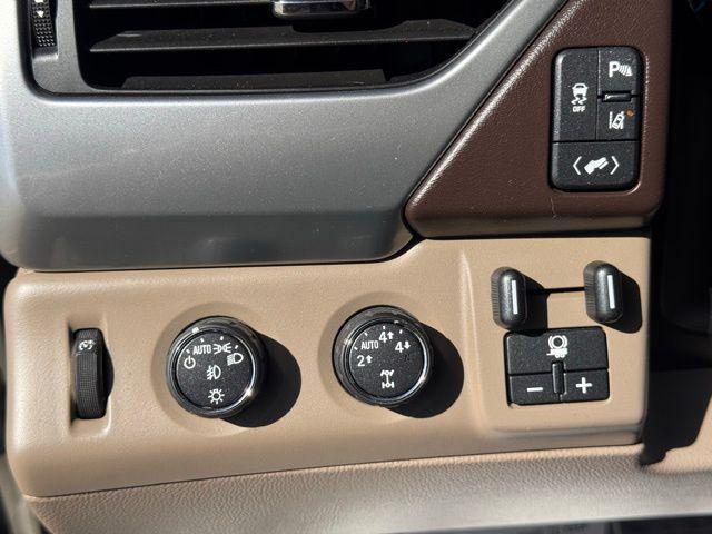 used 2015 Chevrolet Suburban car, priced at $13,600