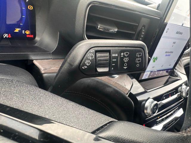 used 2022 Ford Explorer car, priced at $35,404