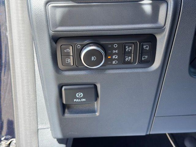 new 2025 Ford F-150 car, priced at $55,672