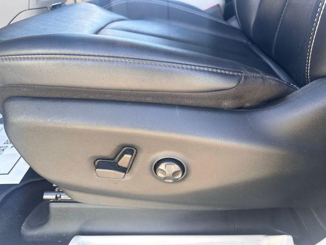 used 2024 Chrysler Pacifica car, priced at $28,000