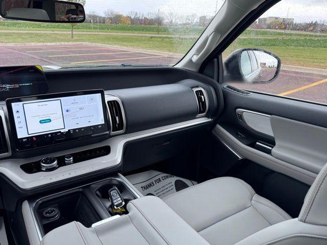 new 2025 Ford Expedition Max car, priced at $72,708