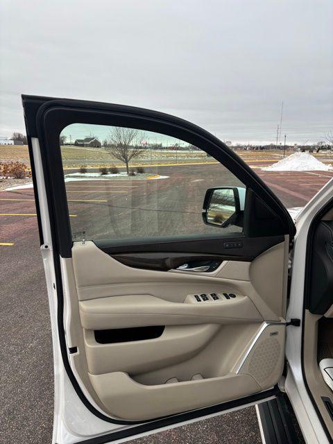 used 2018 Cadillac Escalade ESV car, priced at $27,899