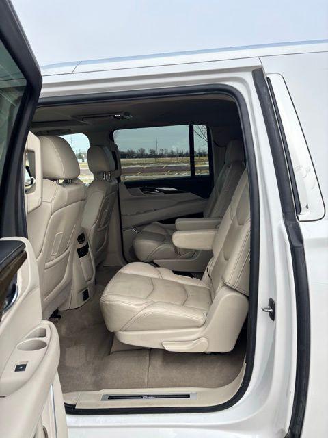used 2018 Cadillac Escalade ESV car, priced at $27,899