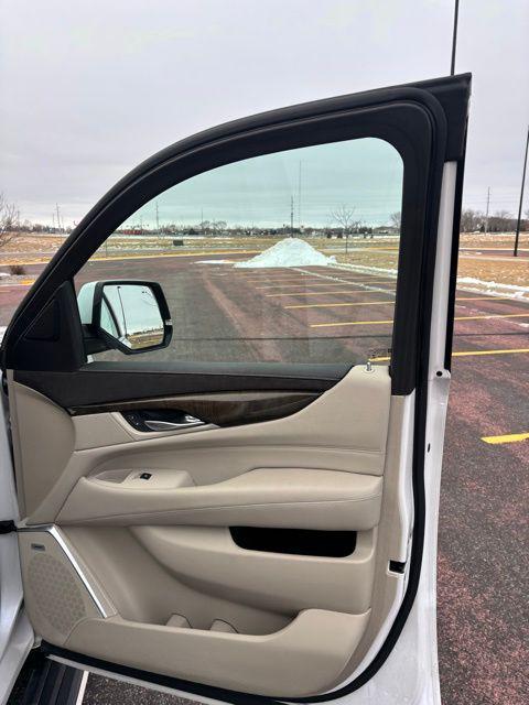 used 2018 Cadillac Escalade ESV car, priced at $27,899