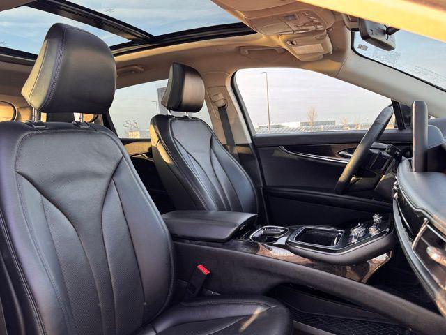 used 2022 Lincoln Nautilus car, priced at $36,223