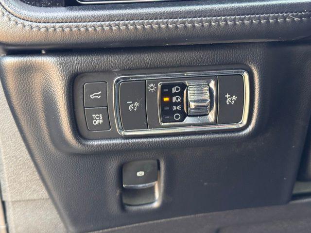 used 2022 Lincoln Nautilus car, priced at $36,223