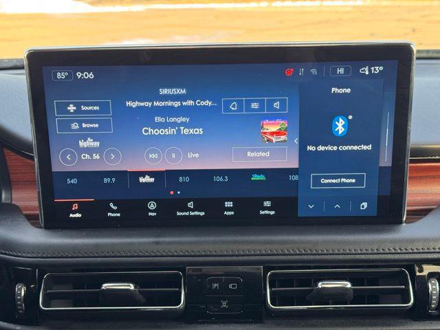 used 2022 Lincoln Nautilus car, priced at $36,223