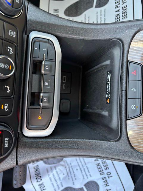 used 2023 GMC Acadia car, priced at $29,999