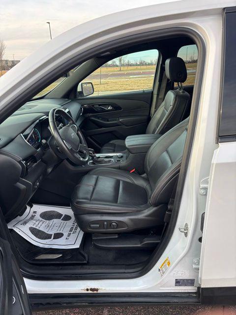 used 2022 Chevrolet Traverse car, priced at $33,280