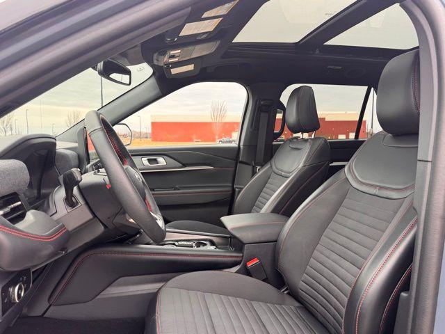 used 2025 Ford Explorer car, priced at $43,022
