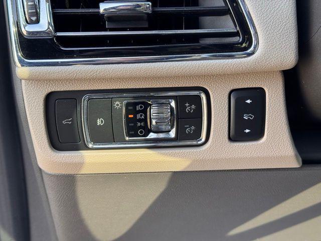 used 2022 Lincoln Navigator car, priced at $54,720
