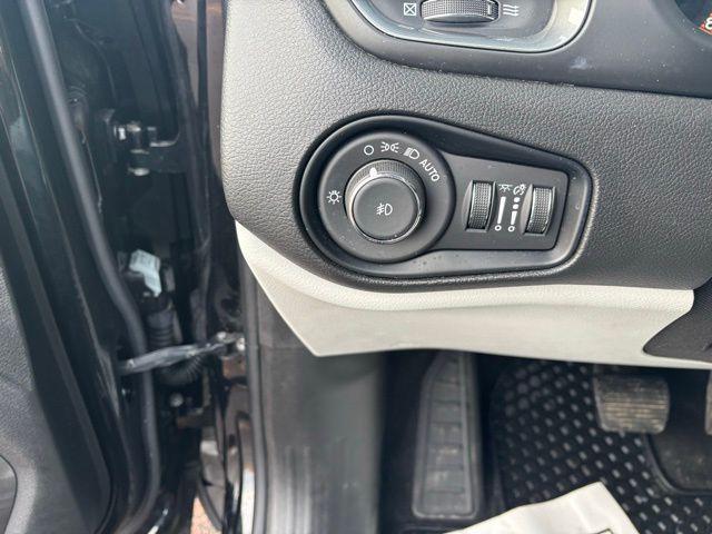 used 2022 Jeep Renegade car, priced at $20,799