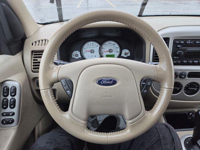 used 2007 Ford Escape car, priced at $3,500