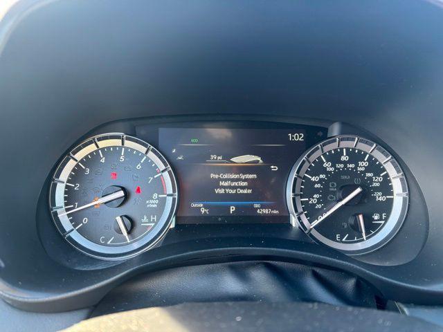 used 2022 Toyota Highlander car, priced at $36,199