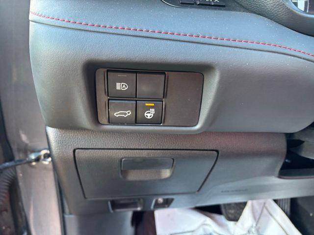 used 2022 Toyota Highlander car, priced at $36,199