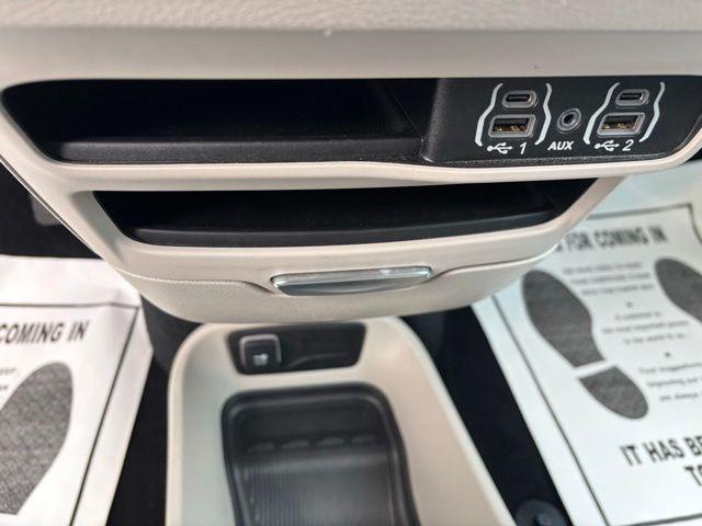 used 2024 Chrysler Pacifica car, priced at $30,568