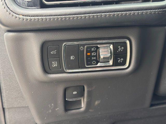 used 2023 Lincoln Nautilus car, priced at $33,995