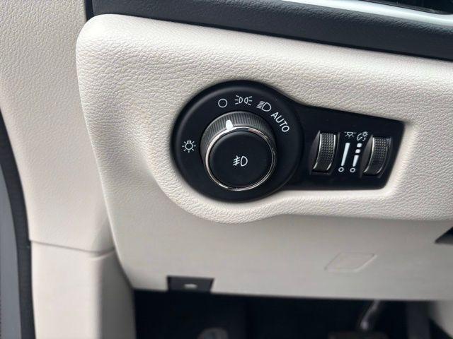 used 2023 Chrysler Pacifica car, priced at $22,999