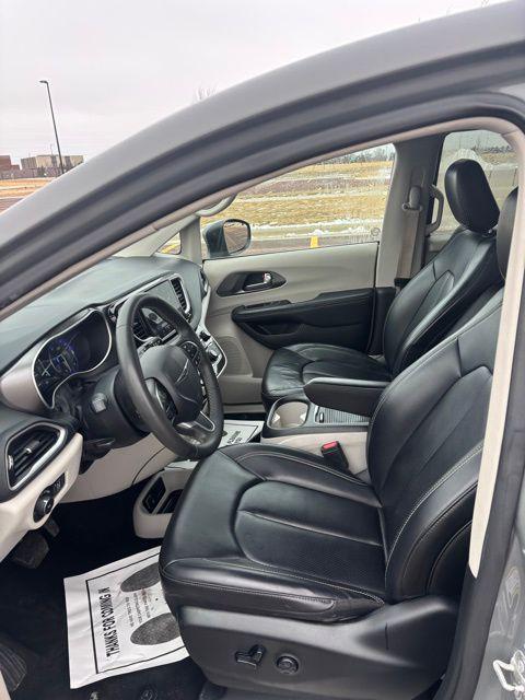 used 2023 Chrysler Pacifica car, priced at $22,999