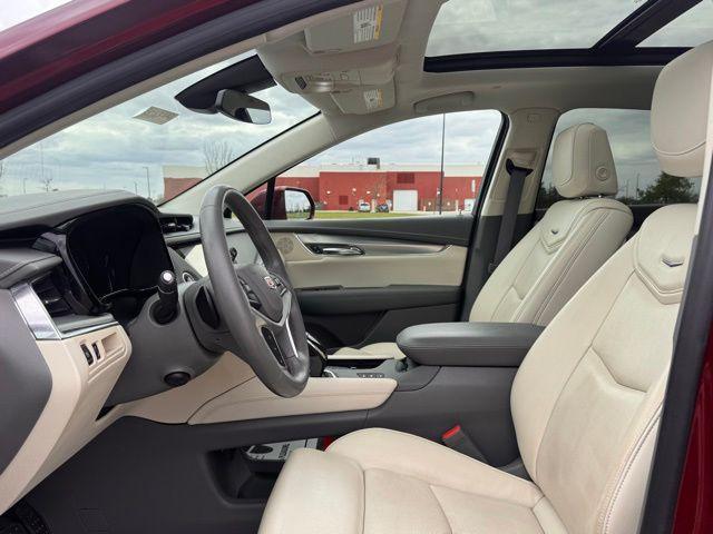 used 2017 Cadillac XT5 car, priced at $20,295